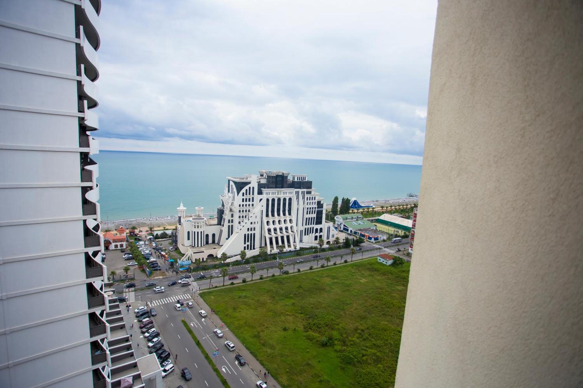 Hotel Corner Inn Batumi Room photo